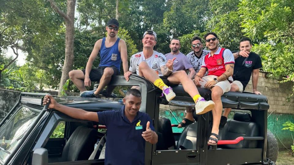 Why Hiring a Private Driver Enhances Your Sri Lankan Adventure